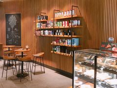 面包甜点陈列柜-星巴克(桂林国贸益华城店)
