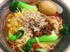 -王府井奥莱临潼小镇(临潼店)