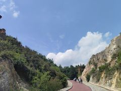 -彩色沙林风景区