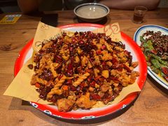 -泥糊破店小酒馆·团建聚餐(南京西路店)