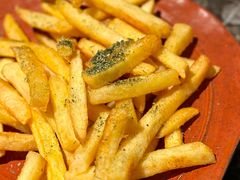 -LESCEDARS Brasserie Bistro香柏树