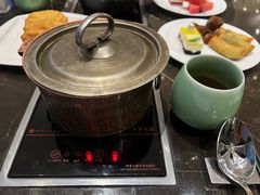 -金陵饭店 56F 家·海鲜火锅餐厅
