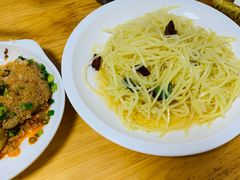 -曾氏肥肠馆(凯瑞雅居店)
