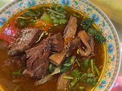 -金杨拉面王小吃面馆·牛三宝面·红烧牛肉粉