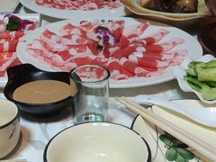 -羊家胡同·龙虾烧烤火锅(龙汇路店)