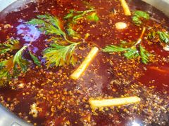 -刘胖娃鱼庄·特色肥肠鱼(杨家坪店)