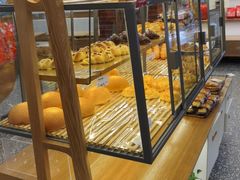 面包甜点陈列柜-面包新语(富力城BT店)