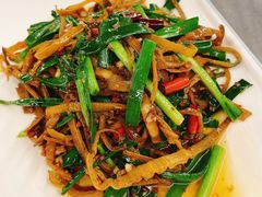 -蔼若春.传承三十年云南菜(金碧公园店)