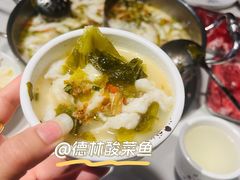 -德林酸菜鱼火锅(南丹店)