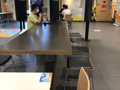 -麦当劳(世界城广场店)