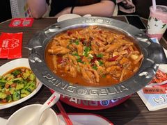 鸡爪煲-胖哥俩肉蟹煲(重庆观音桥大融城店)