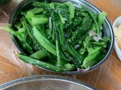 炒油麦菜-满記土窑烧鷄波浪山莊