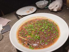 沙蒜烧豆面-新荣记(BFC外滩金融中心店)