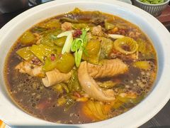小叶酸菜煮肥肠-山塘渡·苏式园林餐厅
