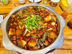 -乡土特色.冷锅鱼.牦牛肉汤锅