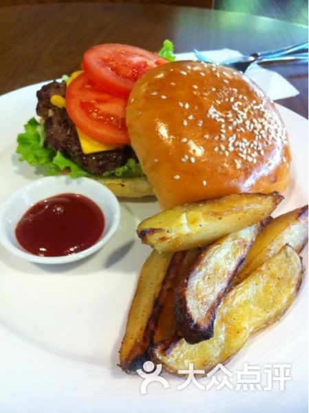 极致餐厅美式牛肉汉堡图片-北京西式简餐-大众点评网