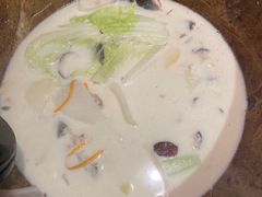 -云荷里·蒸汽石锅鱼·云南菜(中发百旺店)