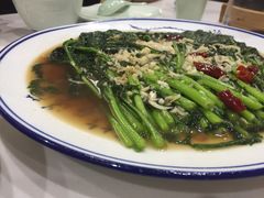 -鲁班小馆(政四街店)