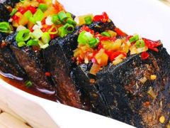老武汉臭豆腐-霄汉牛三鲜湖北砂锅菜(万松园2店)
