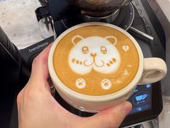 -逗号咖啡(信义荔山公馆店)