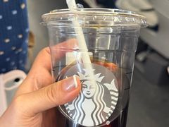 -星巴克(北京西站5号候车室)