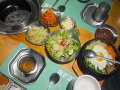 -唯成•韩国炭火烤肉 유성고기