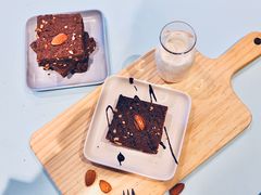 -蔚来中心(北京中关村店)