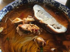 辣酱焖蹄面-裕兴记·三虾面(西北街总店)