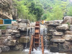 -十渡东湖港风景区