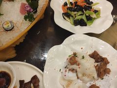 -鞍山大白鲨美食酒店