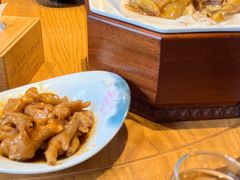 -头上红煨盐鸡·非遗院子餐厅