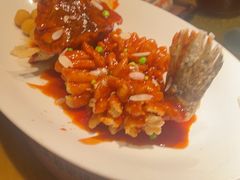 -吴越荣记苏州菜·松鼠桂鱼 100% 活鱼现做(月光码头店)