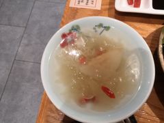 w银耳雪梨汤-德香苑脆皮烤鸭·经典(爱融荟城店)