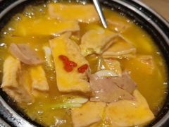石锅鸡耸豆腐-滋色臻选川菜(北京坊旗舰店)