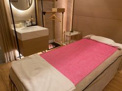 -苑苑vbeauty科技美容SPA