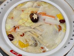 -三人行骨头王火锅(长寿店)