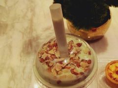 牛油果巴旦木奶昔-一只酸奶牛(春熙路店)