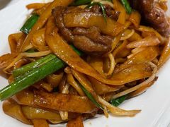 干炒牛河-稻香酒家·34年老字号·港式粤菜(汉街店)