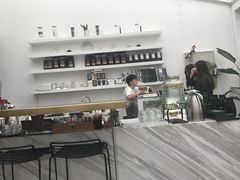 -UNI UNI(环亚凯瑟琳店)