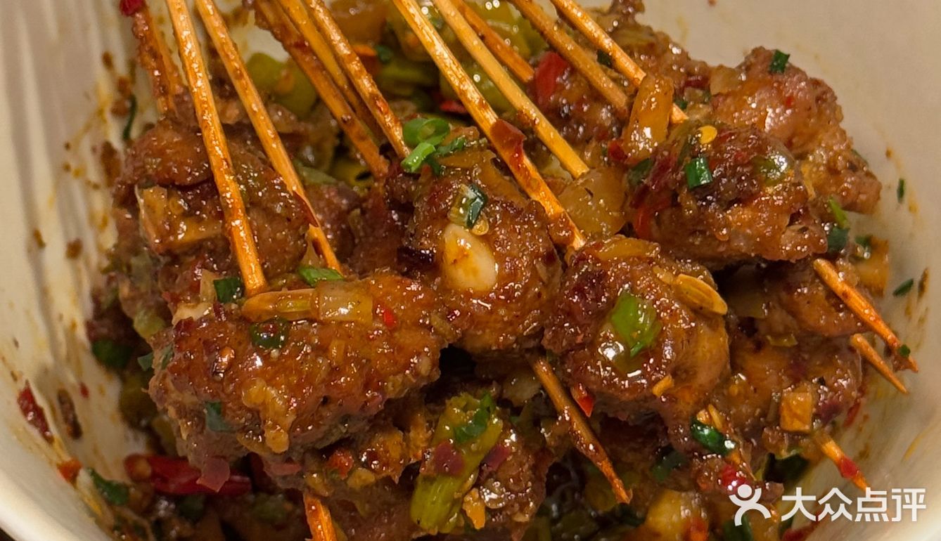 就在新街口！这圣诞氛围也太超前了！