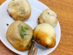 -老字号眼镜子煎包汤包店