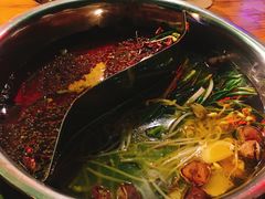 -岗上渣渣老火锅(两路口店)