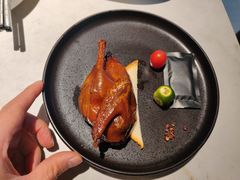 爆汁花椒脆皮乳鸽-柴门头啖汤·经典川菜·慢火汤品(锦城万达店)