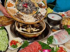 -土连锅·现熬养生汤锅(梁家巷店)