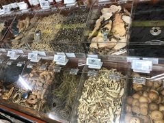 -沃尔玛购物广场(中山店)