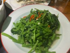 蒜泥空心菜-龙梅肥肠鱼(明瓦廊店)