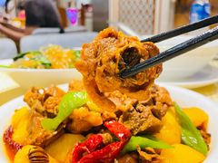 新疆大盘鸡-巴扎美食·新疆菜·西域歌舞表演餐厅(新疆大厦店)