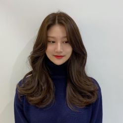 -AYO SALON