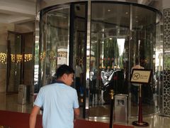 -南京双门楼宾馆(盐仓桥地铁站阅江楼店)