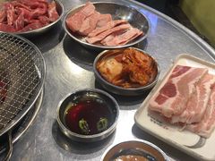 -釜山火炉·海鲜烤肉(紫藤路店)